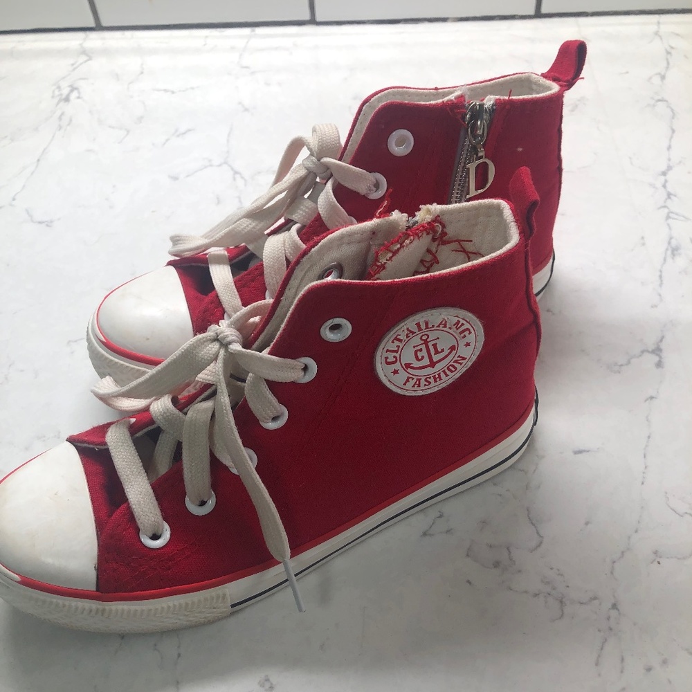 Girls fashionable sneakers size 2 in Red
